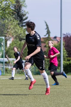 Bild 42 - B-Juniorinnen Pokalfinale SV Henstedt Ulzburg - SG Holstein Sued : 2:0